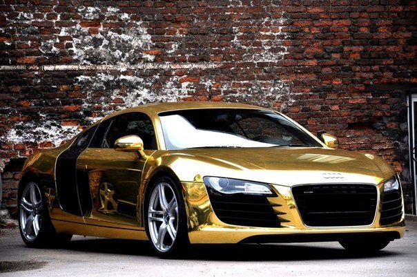 Audi R8 Gold