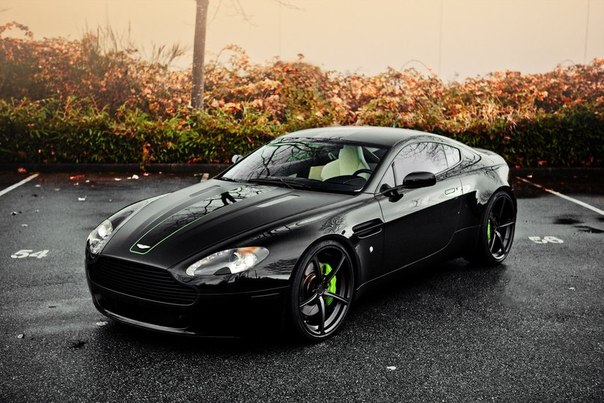 Aston Martin Vantage