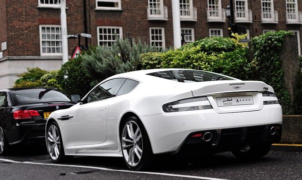 Aston Martin DBS