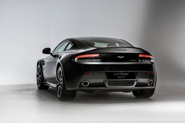 Компания Aston Martin представила специальную версию модели V8 Vantage S для континентальной Европы. В последнее время стало модно и выгодно создавать limited edition для азиатских рынков, но фирма помнит и родную часть света.